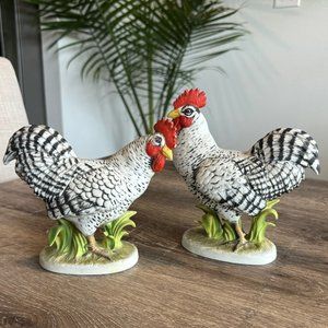 Set of 2 Vintage Lefton Roosters Ceramic Figurine.